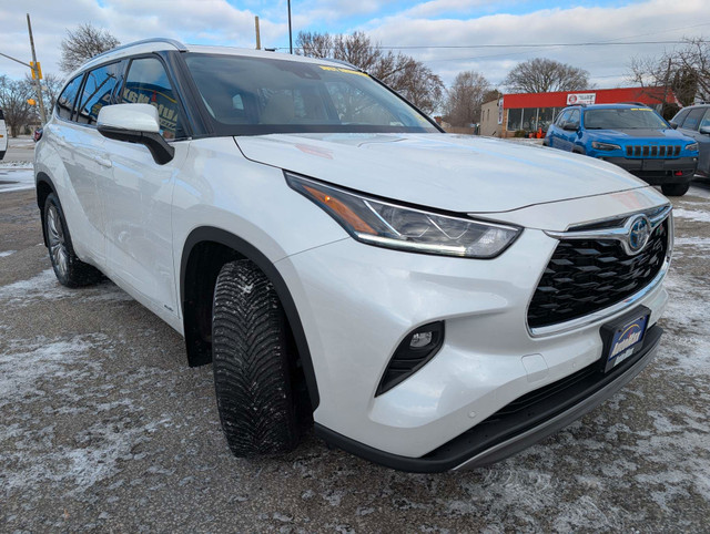 2022 Toyota Highlander Hybrid Limited PLATINUM HYBRID!!! in Cars & Trucks in Sarnia - Image 3