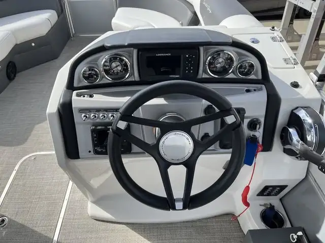2022 South Bay S224FCR 3.0 in Powerboats & Motorboats in Saskatoon - Image 9