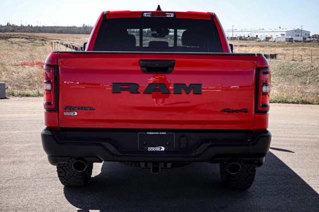 2025 Ram 1500 REBEL CREWCAB 4X4 LEATHER in Cars & Trucks in Strathcona County - Image 3