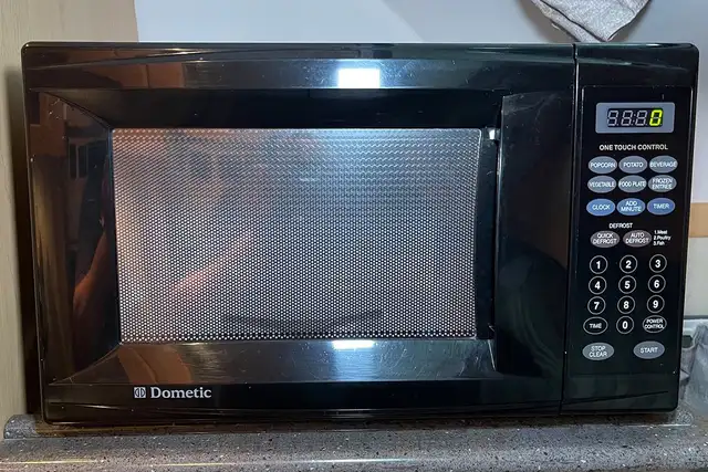 2010 Pleasure-Way Excel TS – Pre-Owned Class B Motorhome. in RVs & Motorhomes in Red Deer - Image 28