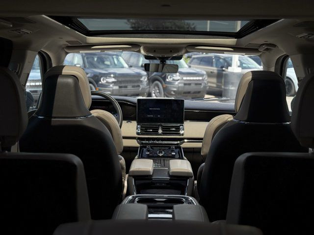 2023 Lincoln Navigator Reserve in Cars & Trucks in Calgary - Image 4