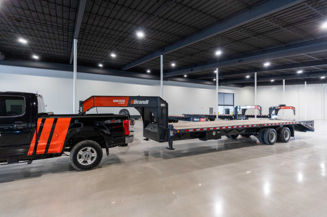 15-Ton, 26' Deckover Flatbed Trailer Brandt UGR1526 in Cargo & Utility Trailers in Saskatoon
