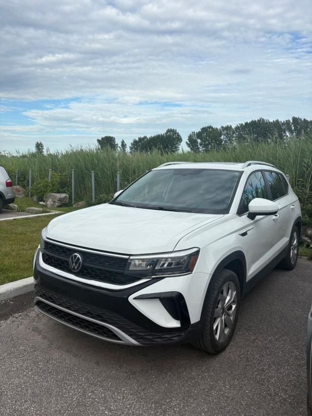 2022 Volkswagen Taos Comfortline TOIT OUVRANT SIEGES CHAUFFANTS  in Cars & Trucks in Lanaudière