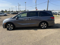 Recent Arrival! 3rd row seats: split-bench, 7 Speakers, AM/FM radio, Apple CarPlay/Android Auto, Aut... (image 3)