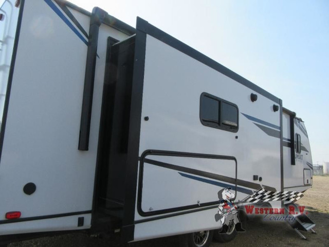 2021 CrossRoads RV Sunset Trail 285CK in Travel Trailers & Campers in Grande Prairie - Image 4