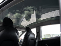 2020 Tesla Model Y Long Range AWD Blue Exterior on Black Interior comes with Navigation and 360 Came... (image 9)