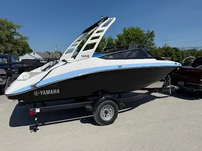 Yamaha Rebate Applied From its compact design and premium interiors, the Yamaha 195S is everything y...