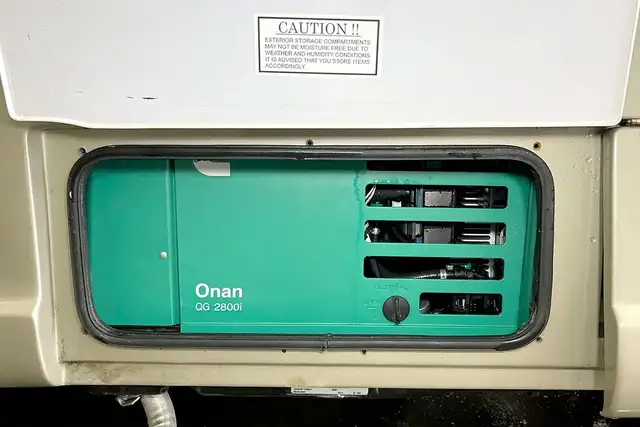 2012 Pleasure-Way Excel TS – Pre-Owned Class B Motorhome. in RVs & Motorhomes in Red Deer - Image 14