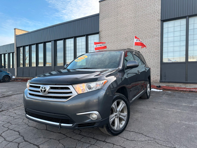 2013 Toyota Highlander SPORT in Cars & Trucks in City of Montréal