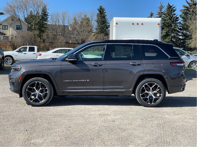 2025 Jeep Grand Cherokee Summit Reserve in Cars & Trucks in Calgary - Image 2