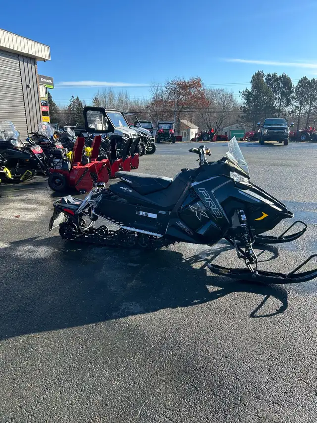 2016 Polaris SwitchBack PRO X 800 in Snowmobiles in Miramichi - Image 6
