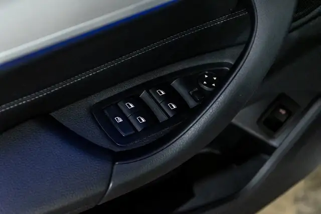 2021 BMW X1 xDrive28i | M Sport Edition | Ensemble M Sport in Cars & Trucks in City of Montréal - Image 20