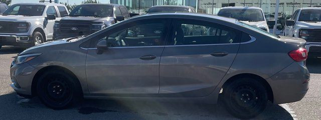 2018 Chevrolet Cruze LT **New Arrival** in Cars & Trucks in Regina - Image 2