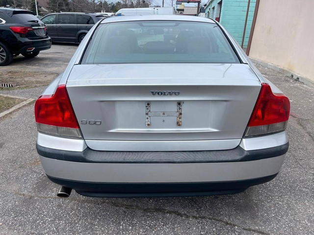 2004 Volvo S60 2.4 M SR 4dr Sdn Leather Seats|Power Seats|HTD Se in Cars & Trucks in City of Toronto - Image 3