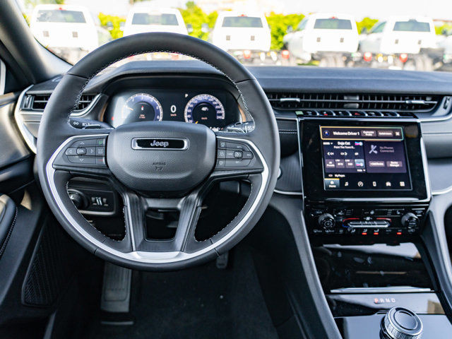 2024 Jeep Grand Cherokee Altitude in Cars & Trucks in Barrie - Image 2
