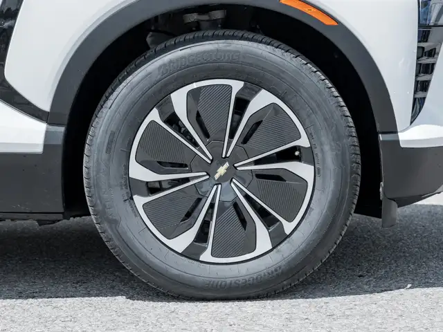 2025 Chevrolet Blazer EV LT- HD Surround Vision | Panoramic Sunr in Cars & Trucks in Markham / York Region - Image 5