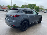 2022 Mazda CX-5 GT AWD with only 32,000kms! Clean history with no accidents See Carfax attached . Lo... (image 5)