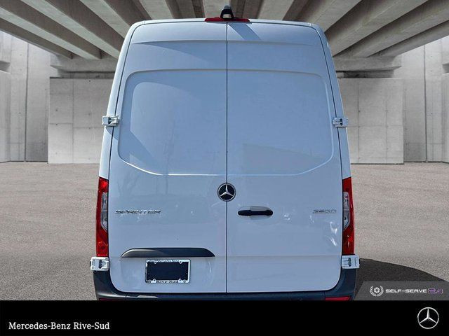 2025 Mercedes-Benz Sprinter 2500 170 Wheelbase High Roof RWD in Cars & Trucks in Longueuil / South Shore - Image 4