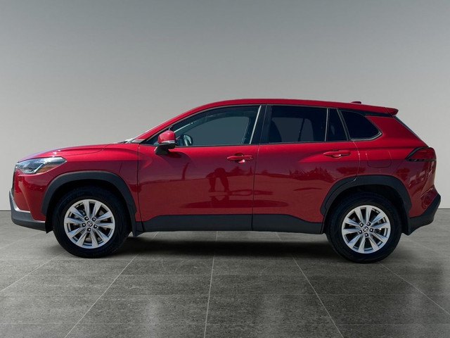 2023 Toyota Corolla Cross LE / Heated Seats / Back Up camera in Cars & Trucks in Calgary - Image 2