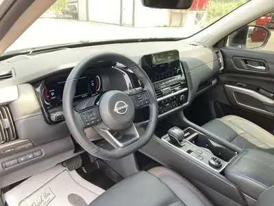 2024 Nissan Pathfinder Platinum 4WD | Remote Start | Leather, View more