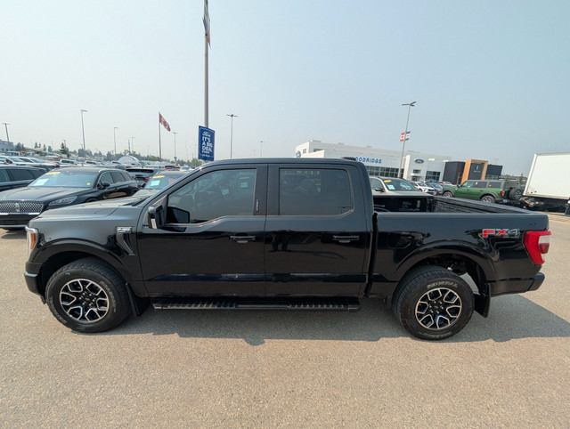 2021 Ford F-150 Lariat 3.5L, SUNROOF, LEATHER HEATED SEATS, B... in Cars & Trucks in Calgary - Image 2