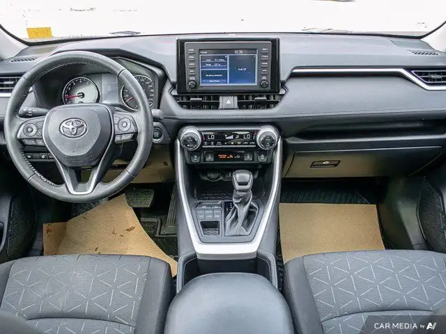 2022 Toyota RAV4 XLE AWD Sunroof Nav Capable Heated Leather in Cars & Trucks in St. Albert - Image 28