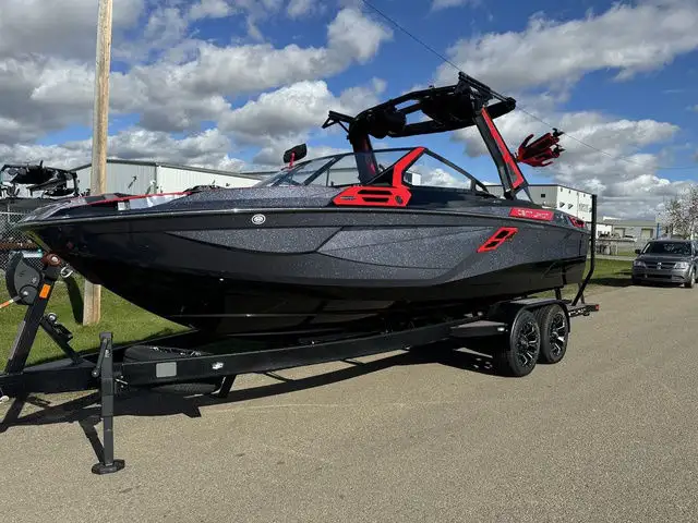 2025 Centurion Centurion Ri230 in Powerboats & Motorboats in Kelowna - Image 3