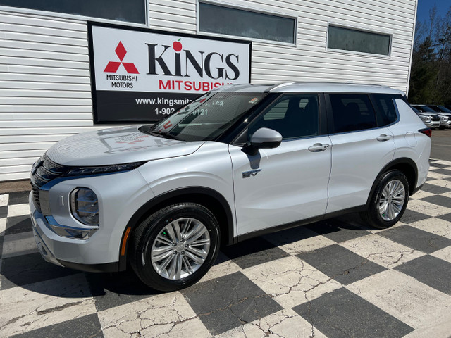 2024 Mitsubishi OUTLANDER PHEV in Cars & Trucks in Annapolis Valley