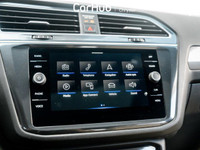 All purchasers receive a CarHub Rewards Card for $1000 towards service! This Volkswagen Tiguan is re... (image 4)