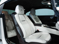 VENDU!!! 2020 Rolls Royce Wraith, Two Tone Artic White on Gold, Creme Light Interior with Fawn Brown... (image 9)