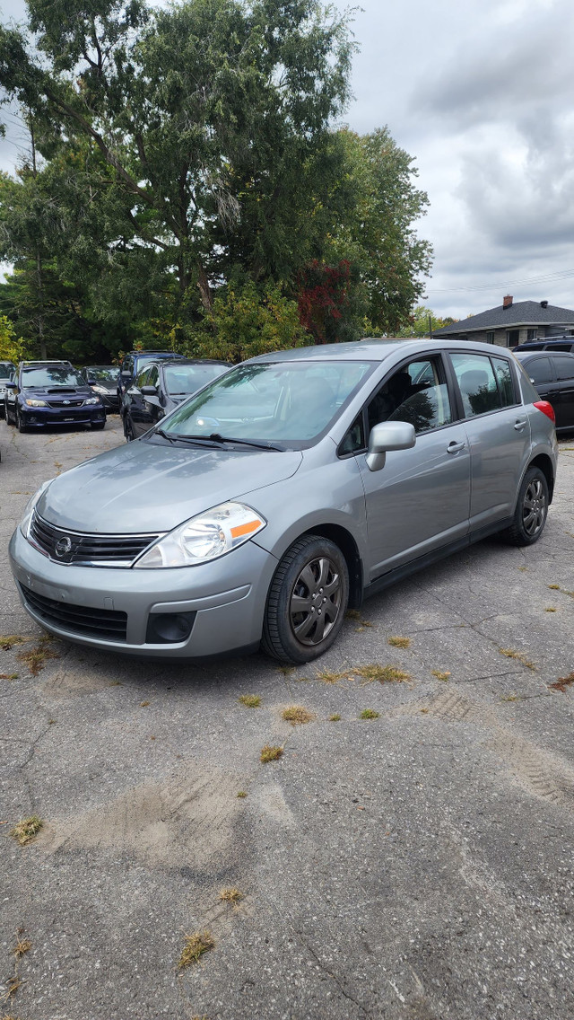 2011 Nissan Versa in Cars & Trucks in Laval / North Shore