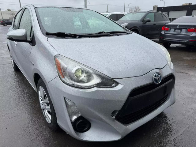 2015 TOYOTA Prius c Two in Cars & Trucks in Laval / North Shore