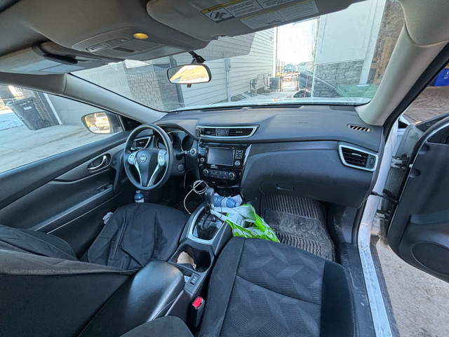 2015 Nissan Rogue SV in Cars & Trucks in Calgary - Image 2