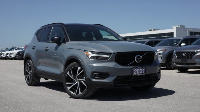 2021 Volvo XC40 R-Design T5 AWD | Panoroof | Leather | Premium in Cars & Trucks in Guelph