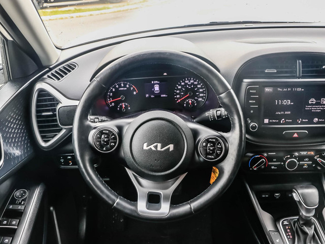 2022 Kia Soul EX LOW KMS | ONE OWNER | BACK-UP CAMERA | HEATE... in Cars & Trucks in London - Image 3