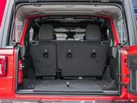 This Jeep Wrangler has a durable Regular Unleaded V-6 3.6 L/220 engine powering this Automatic trans... (image 8)