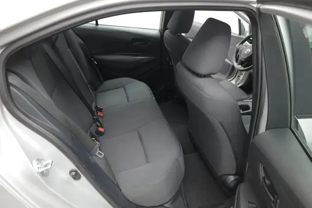 2023 Toyota Corolla LE dans Autos et camions dans Calgary - Image 15