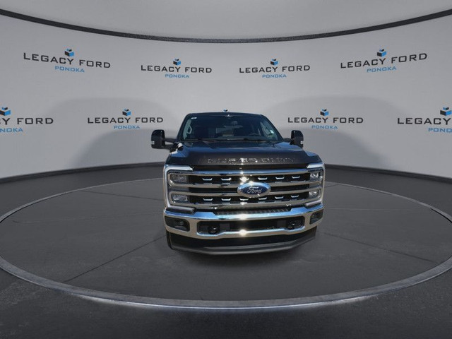 2025 Ford F-350 Super Duty LARIAT - Moonroof in Cars & Trucks in Edmonton - Image 2