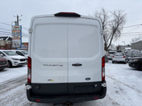 See Dealer Website for Details. 2018 Ford Transit fourgon utilitaire TOIT MOYEN (image 2)
