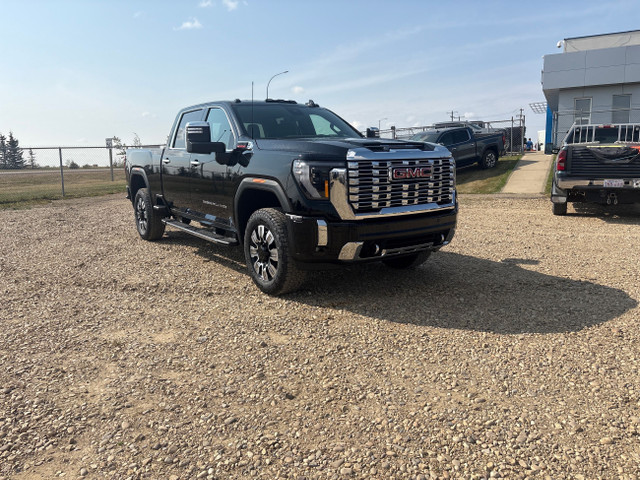 2026 GMC Sierra 3500HD Denali in Cars & Trucks in Edmonton - Image 3