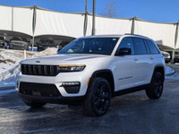 This Jeep Grand Cherokee has a strong Regular Unleaded V-6 3.6 L/220 engine powering this Automatic... (image 2)