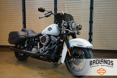 $150 Bi-Weekly 2025 Harley-Davidson Heritage Classic Features may include: DESIGN Paint + Graphics F...