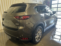 Welcome Ontario customers! All our vehicles are Ontario safety check/e-tested. We offer financing ad... (image 4)