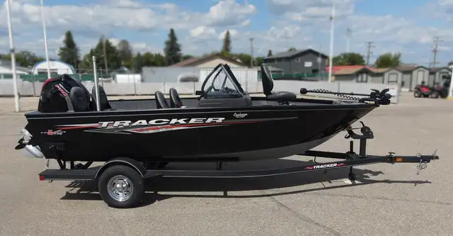 2022 TRACKER ProGuide V-175 Combo Mercury 115 ProXS 4stroke --us in Powerboats & Motorboats in Prince Albert - Image 4