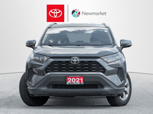 2021 Toyota RAV4 LE in Cars & Trucks in Markham / York Region - Image 2