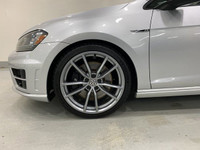 Check out this vehicle's pictures, features, options and specs, and let us know if you have any ques... (image 4)