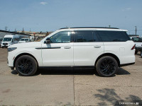 Cooled Seats, Heavy-Duty Trailer Tow Package! Stylish and luxurious with a presence like no other, t... (image 2)