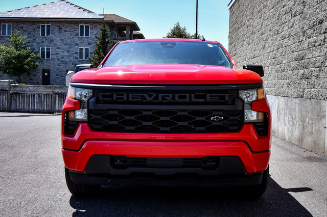 2023 Chevrolet Silverado 1500 Custom • REMOTE START • EZ LIFT TA in Cars & Trucks in Kingston - Image 4