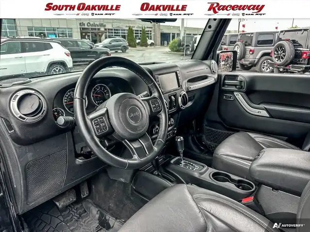 2017 Jeep Wrangler UNLIMITED SAHARA | HEATED SEATS | 1 OWNER | in Cars & Trucks in Oakville / Halton Region - Image 11