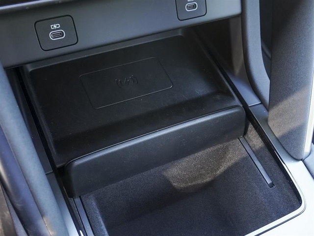 2024 Land Rover Discovery Sport P250 Dynamic SE in Cars & Trucks in Oshawa / Durham Region - Image 4